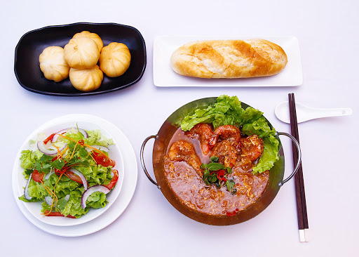 D’Lion Restaurant  - One of the best halal restaurants in Hanoi - Vietnam halal food - Yallavietnam