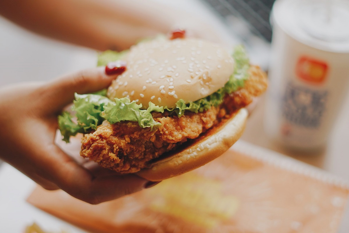 Lotteria fast food in Vietnam - Yallavietnam